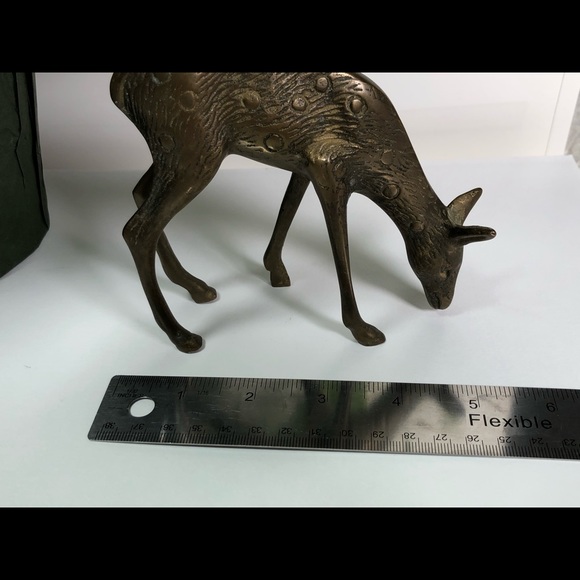Vintage decorative brass deer 🦌 figurine - Picture 14 of 15